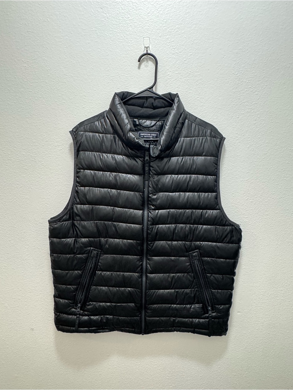 Men's Black Quilted Puffer Vest - Brand: American Eagle Outfitters